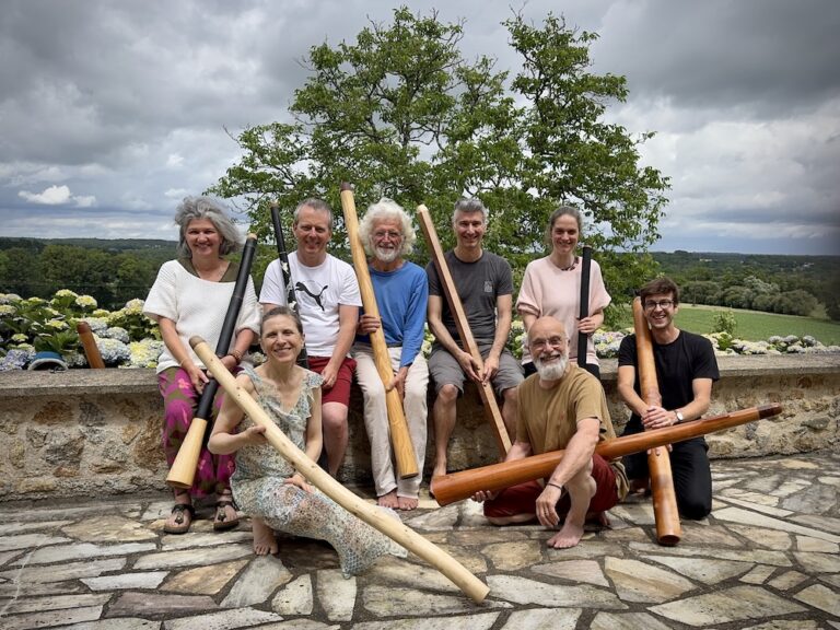 Didgeridoo workshop in Saint-Jean-la-Poterie (France)