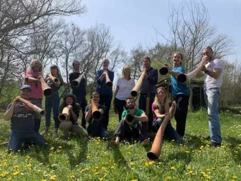 A didgeridoo workshop with Wakademy